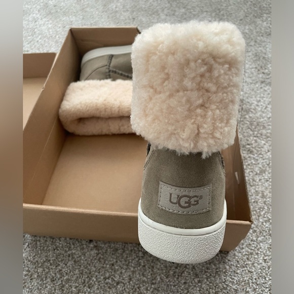UGG Shoes - Ugg Fur Shearling Mika Classic Sneaker Boots NWT Size 8.5